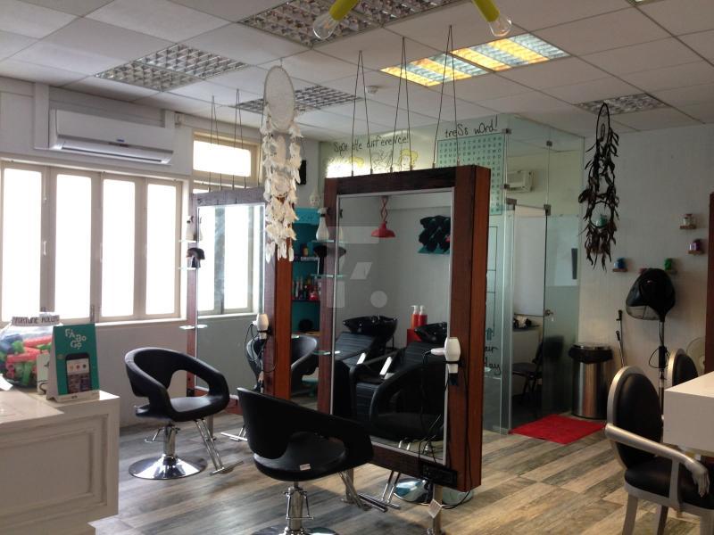 5 QUIRKY SALONS IN MUMBAI FOR A KICK-ASS MAKEOVER