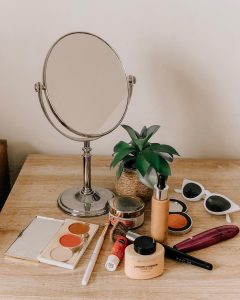 Guide To The Best Makeup Kit And How To Use It